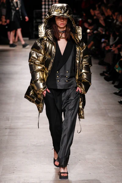 Look 37